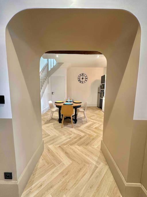 La Maison Des Cours - Wifi - Centre Ville Μουλέν Εξωτερικό φωτογραφία